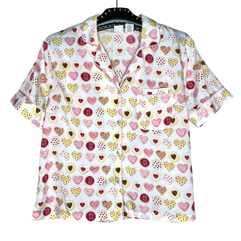 Cupcakes and Cashmere Heart Cookies Print Button Front Pajama Top Medium